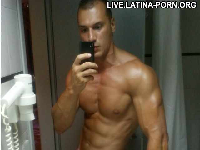 Masterboy21 Cuban Muscular Gay Brown Hair Big Cock Teen Live