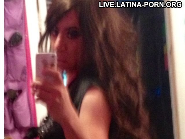 Anny98 Cuban Medium Cock Transexual Shemale Brown Hair Slut